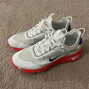 Nike React Live Running Shoes